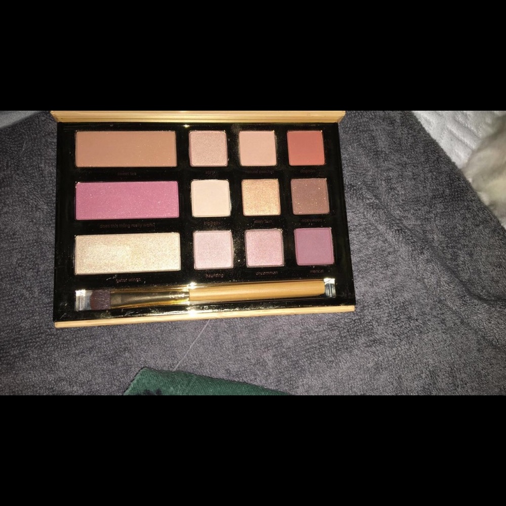 Tarte Swamp Queen